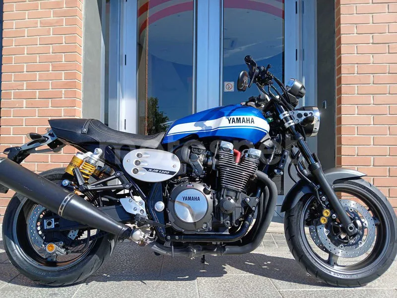 Yamaha XJR1300 - Vista 3