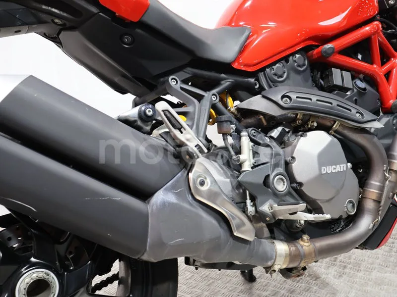 Ducati Monster 1200 - Vista 15