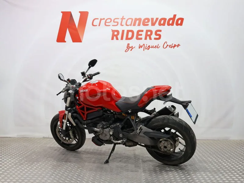 Ducati Monster 1200 - Vista 10