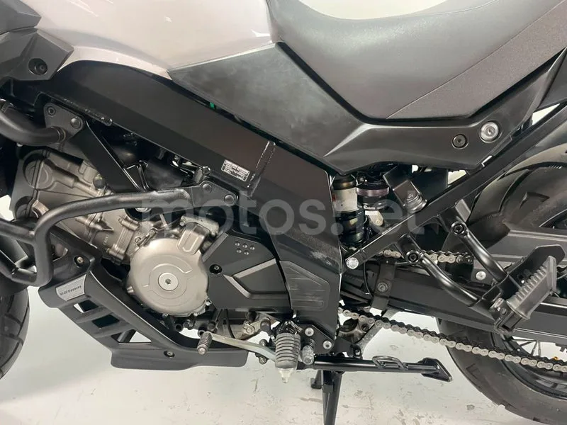 Suzuki V-Strom 650XT - Vista 15
