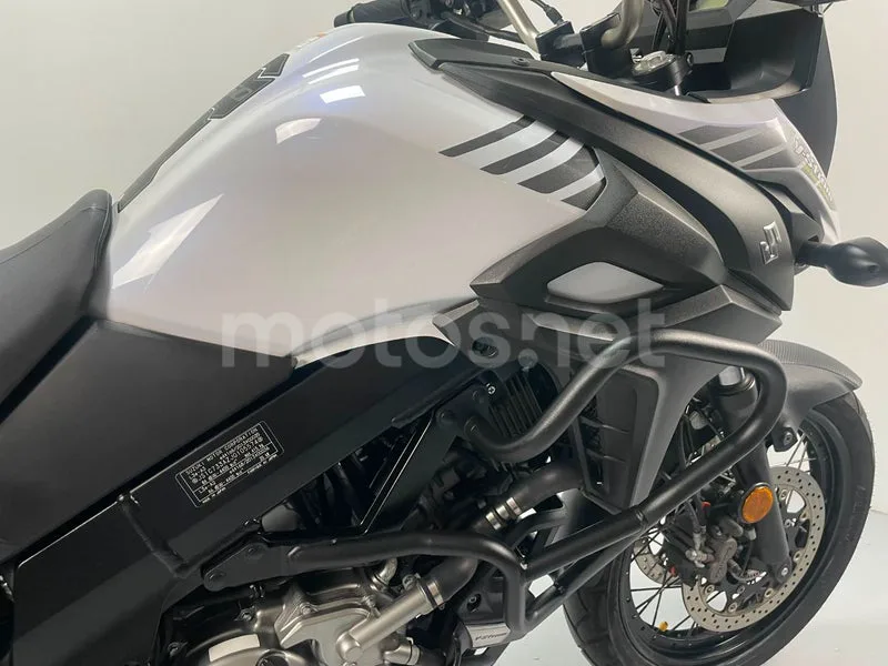 Suzuki V-Strom 650XT - Vista 4