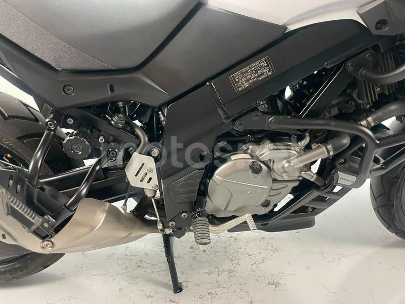 Suzuki V-Strom 650XT - Vista 9