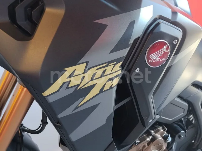 Honda CRF1100L Africa Twin - Vista 13