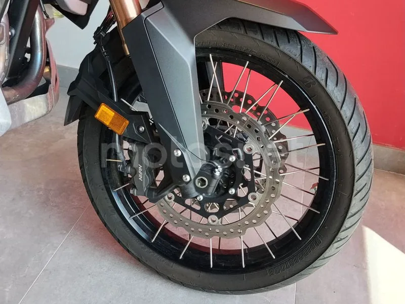 Honda CRF1100L Africa Twin - Vista 17