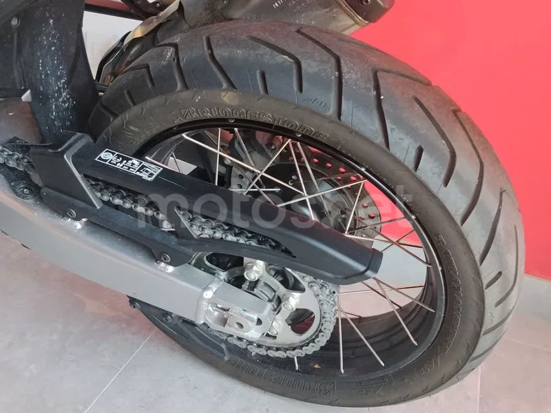Honda CRF1100L Africa Twin - Vista 7