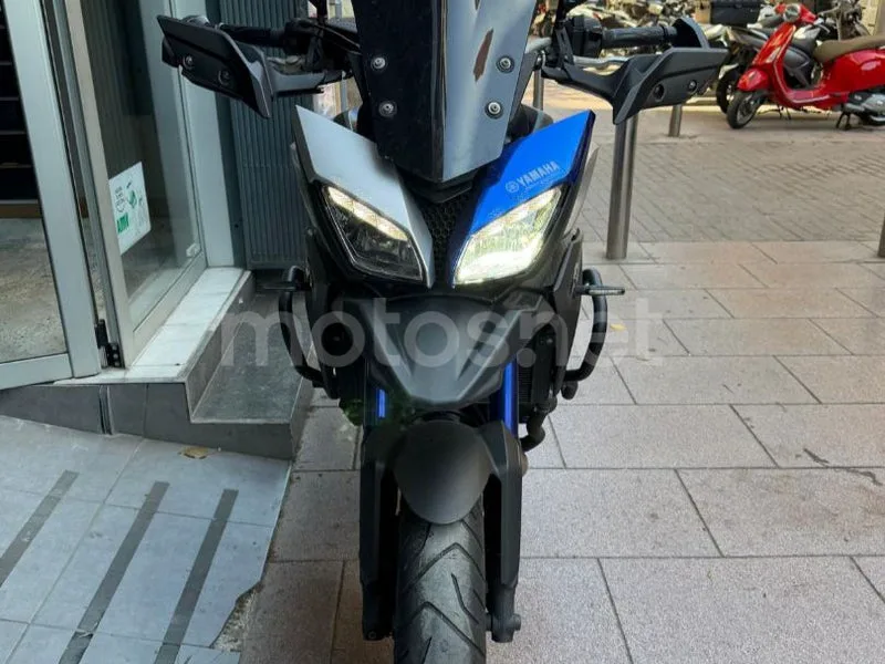 Yamaha MT-09 - Vista 3