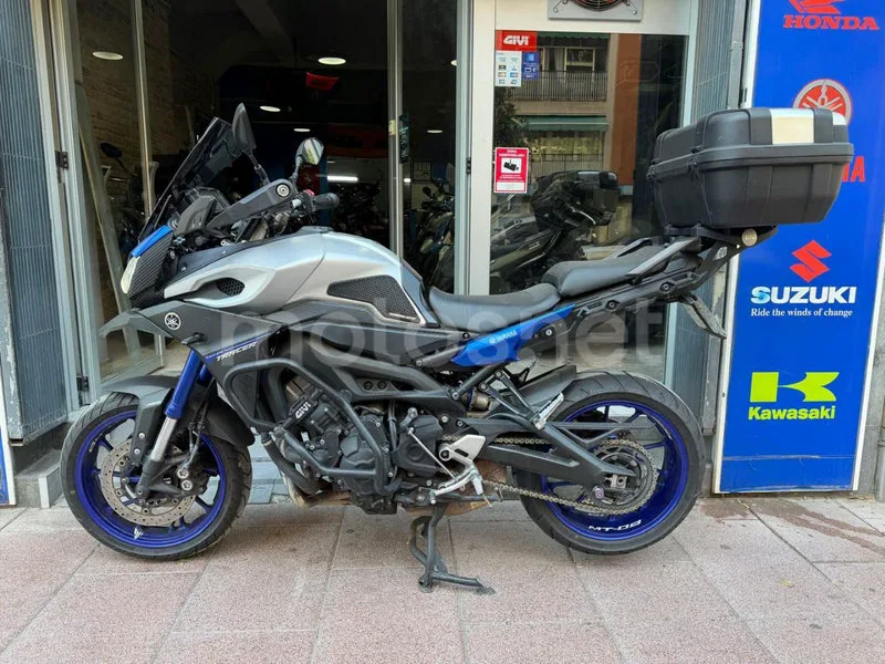 Yamaha MT-09 - Vista 6