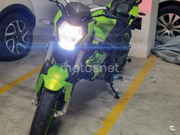 Benelli BN 125 - Vista 3