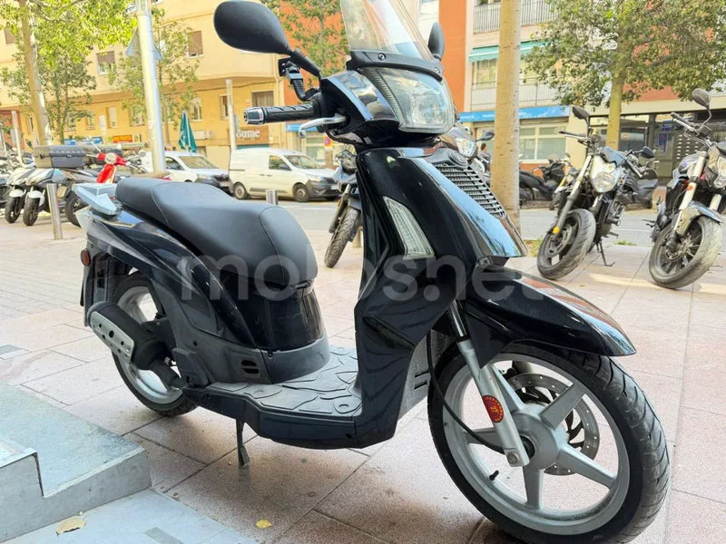 Kymco People S 50 1199 € 2007 Barcelona - 2