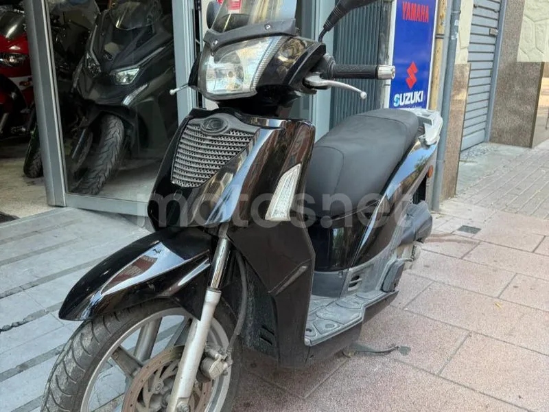 Kymco People S 50 - Vista 3