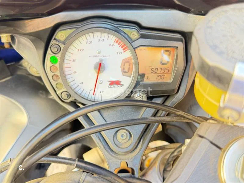Suzuki GSX-R600 - Vista 11