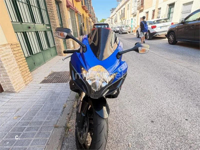 Suzuki GSX-R600 - Vista 4