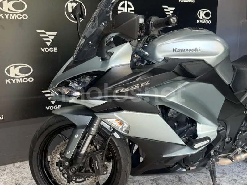Kawasaki Z1000 SX - Vista 4