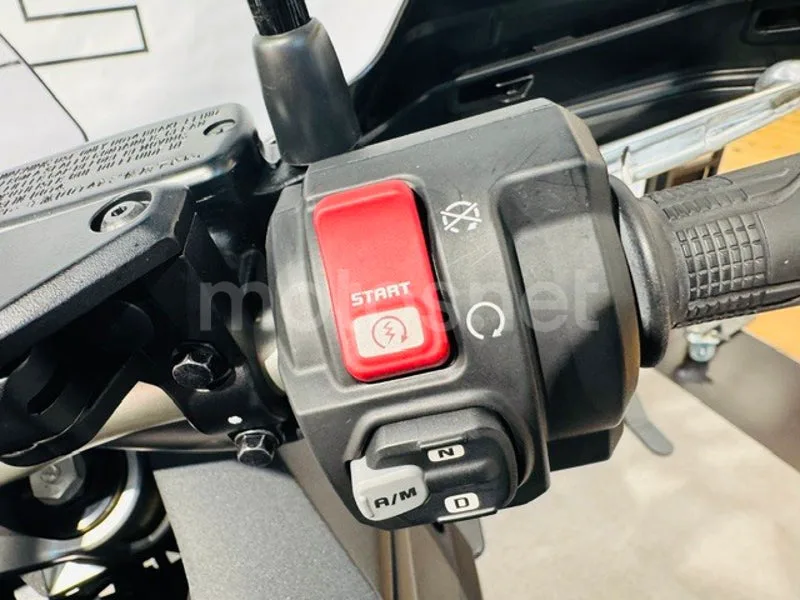 Honda X-ADV - Vista 9