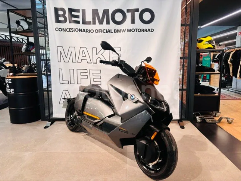 BMW CE 04 - Vista 4