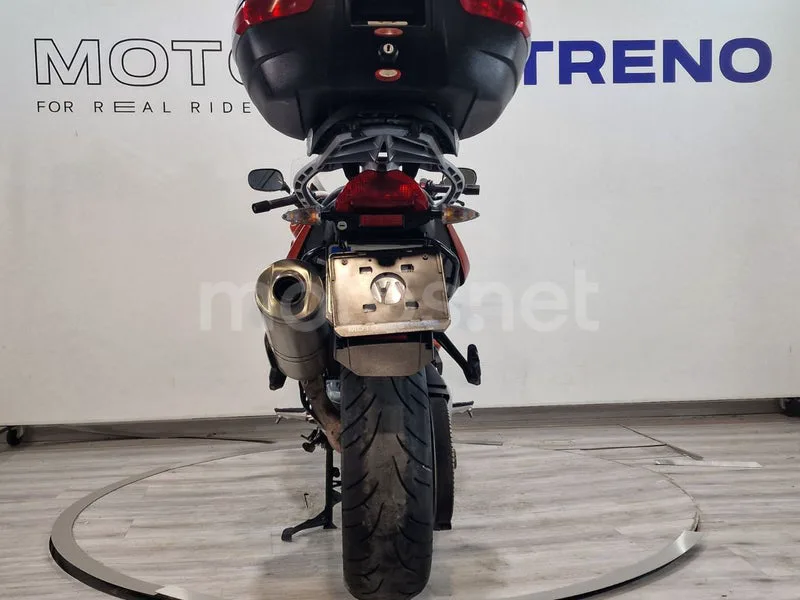 BMW F 800 GT - Vista 8