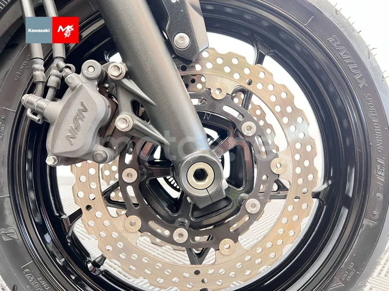 Kawasaki Z650 - Vista 6