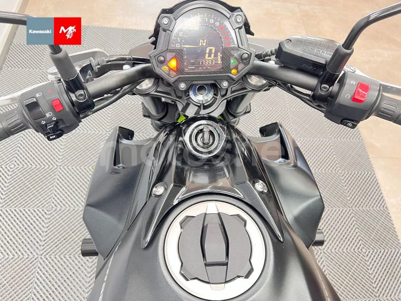 Kawasaki Z650 - Vista 7