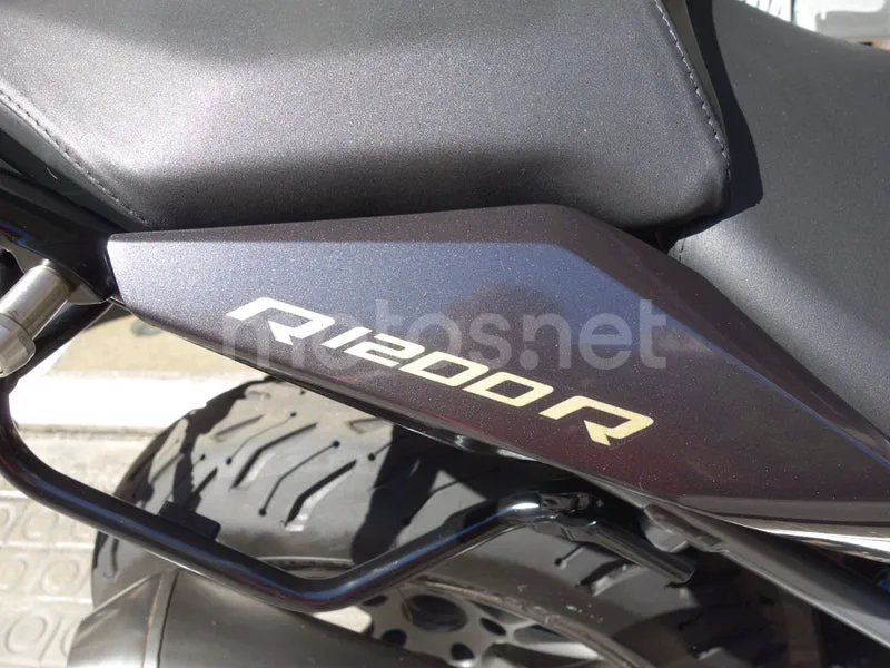 BMW R 1200 R - Vista 19