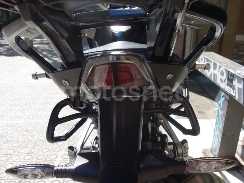 BMW R 1200 R - Vista 10
