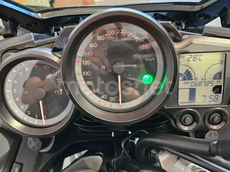 Yamaha FJR1300 - Vista 6