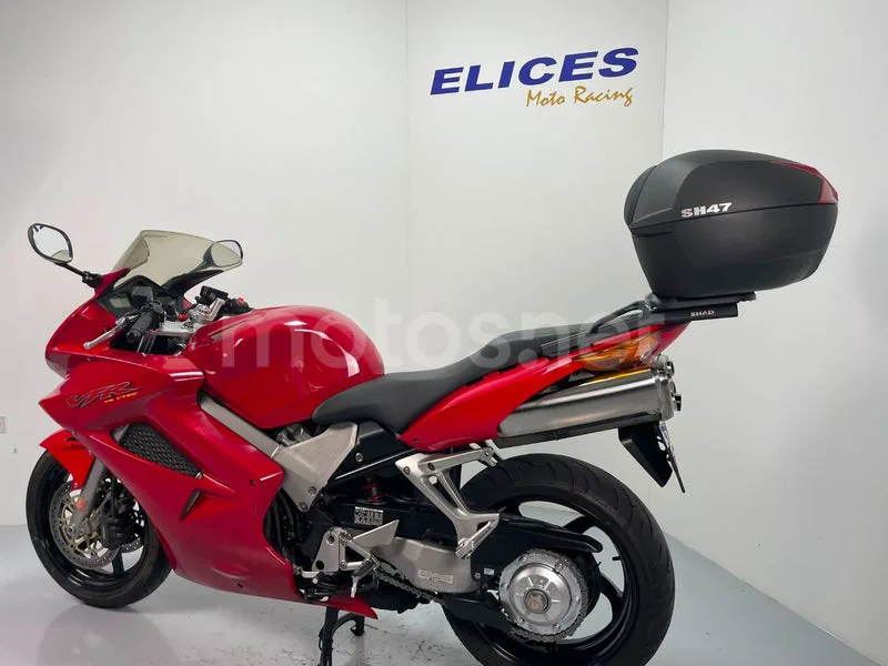 Honda VFR800F - Vista 12