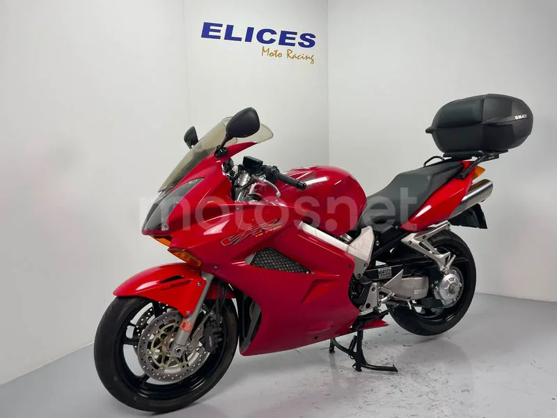 Honda VFR800F - Vista 16