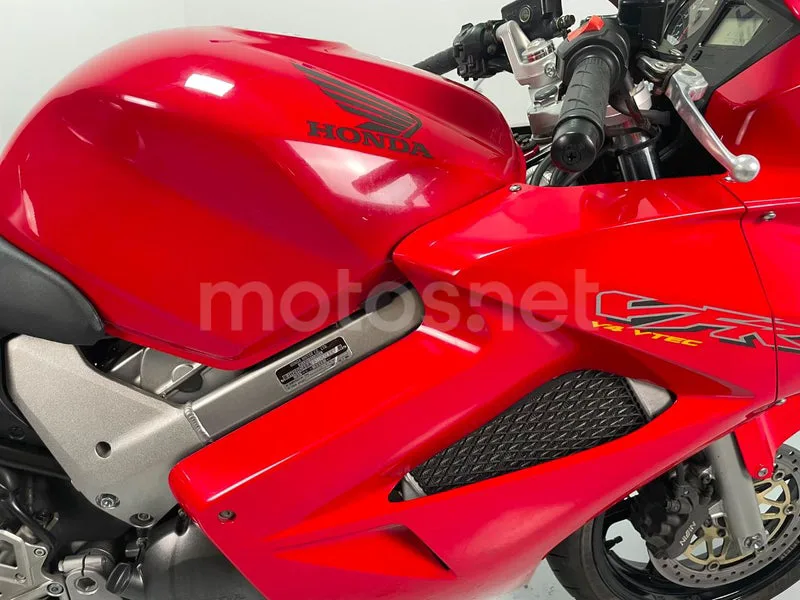 Honda VFR800F - Vista 5