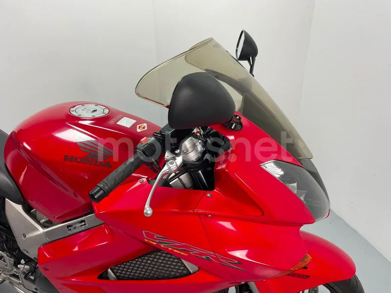 Honda VFR800F - Vista 7