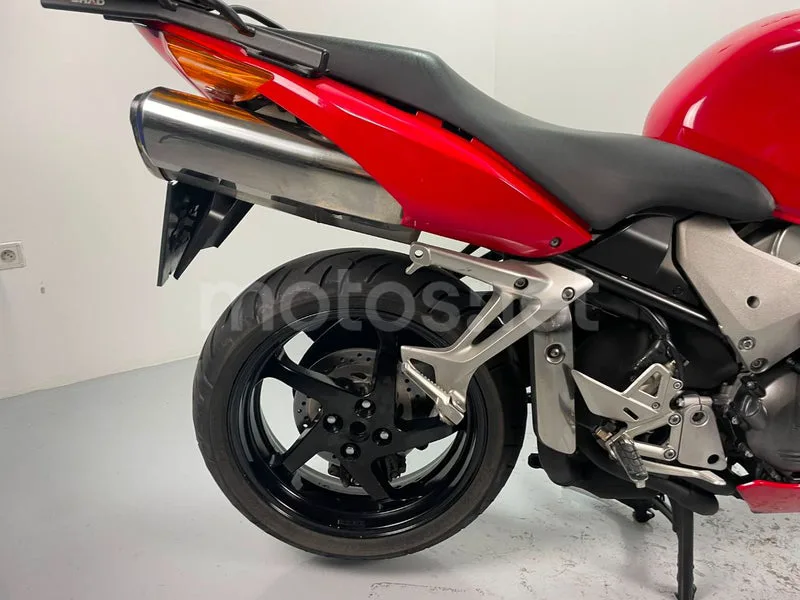Honda VFR800F - Vista 10