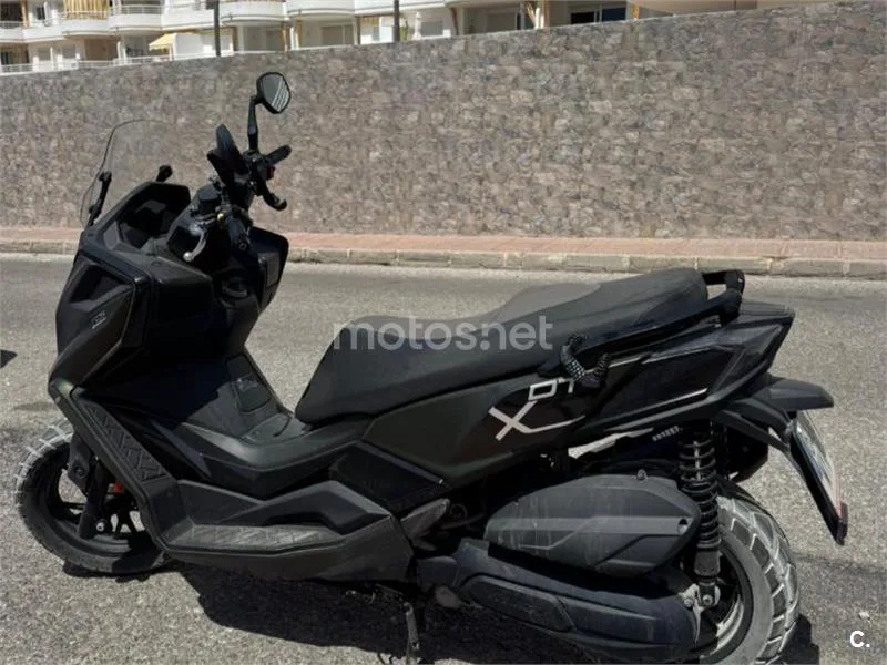 Kymco DTX 125 - Vista 3