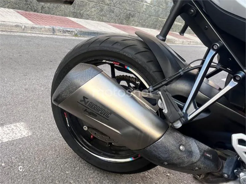 BMW S 1000 XR - Vista 4