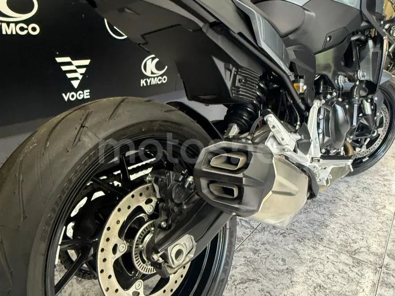 BMW F 900 R - Vista 4