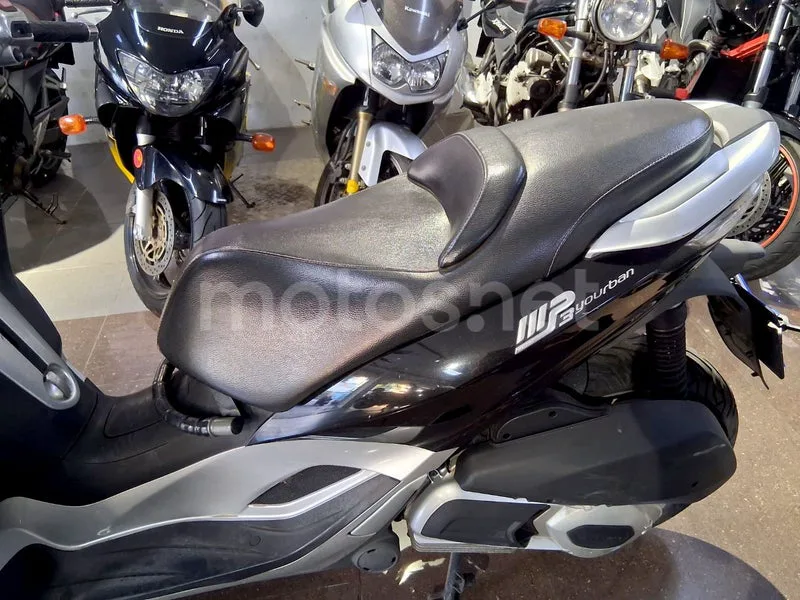 Piaggio MP3 Yourban 300 - Vista 14