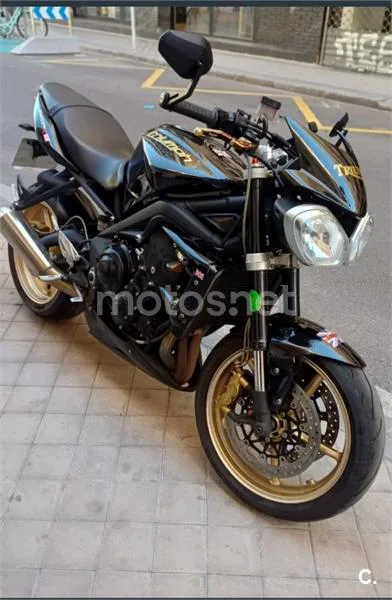 Triumph Street Triple R 3999 € 2012 Madrid - 1