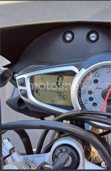 Triumph Street Triple R - Vista 6