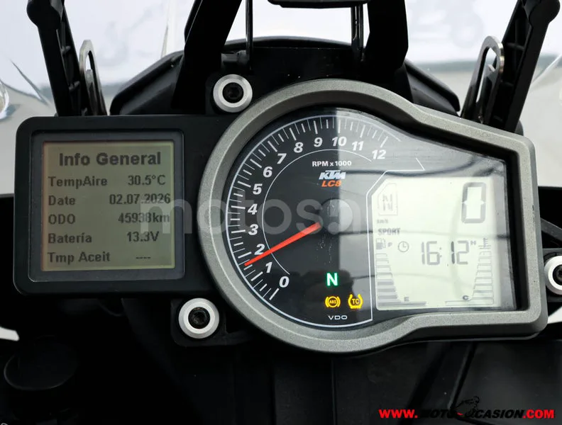 KTM 1090 Adventure - Vista 6
