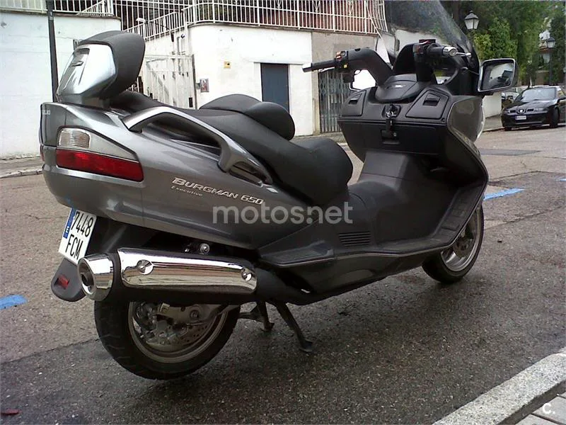 Suzuki Burgman 650 Executive - Vista 3