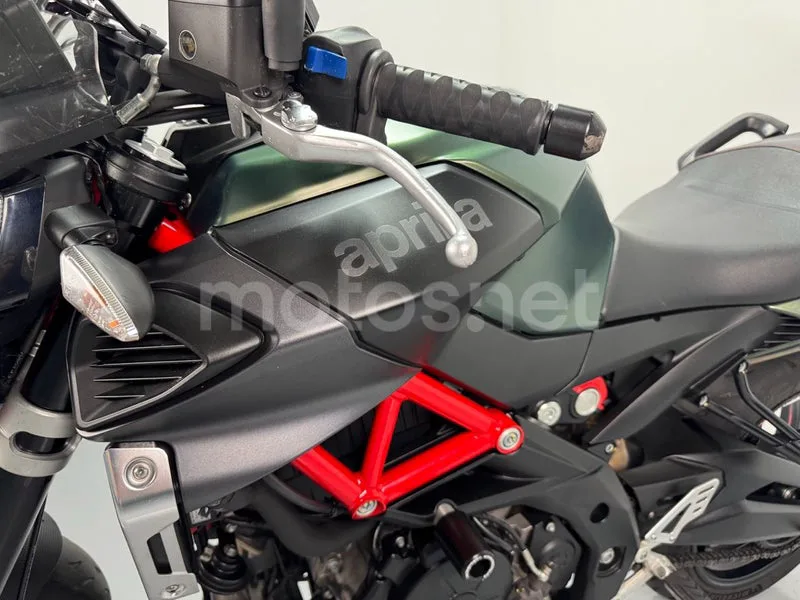 Aprilia Shiver 900 - Vista 15