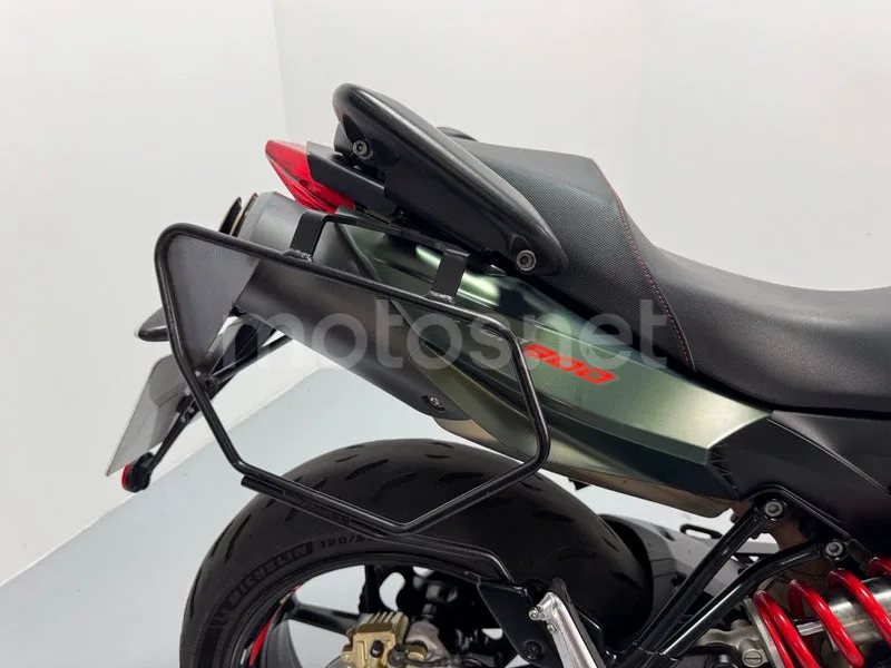 Aprilia Shiver 900 - Vista 8