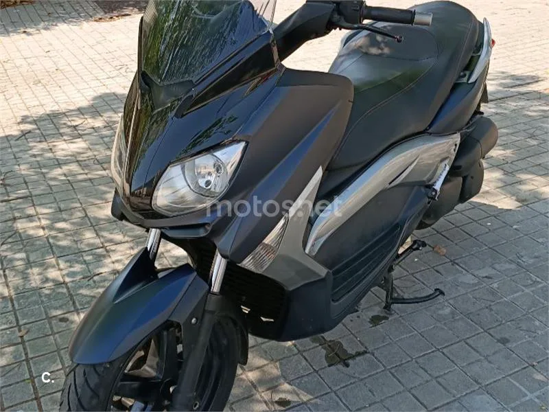 Yamaha XMAX 250 - Vista 3