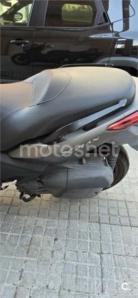 Yamaha XMAX 125 - Vista 4