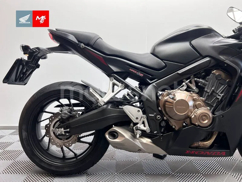 Honda CBR650F - Vista 4