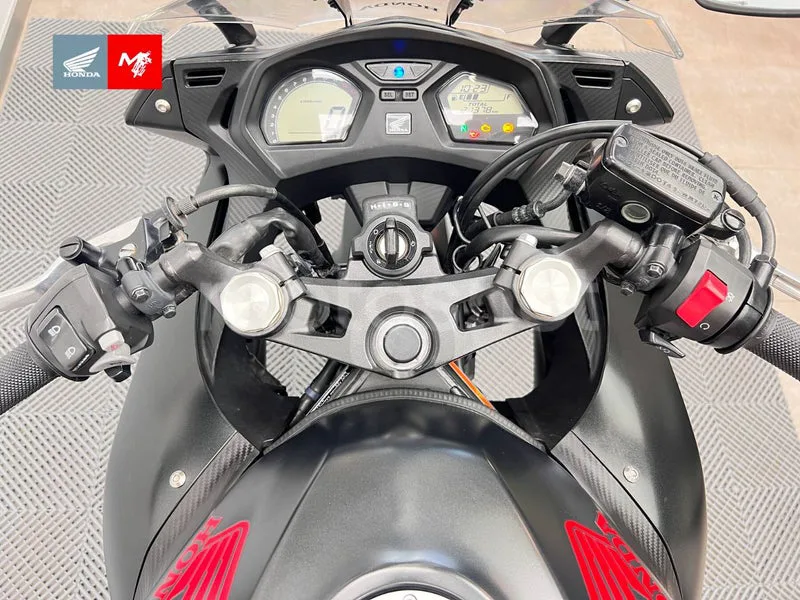 Honda CBR650F - Vista 7