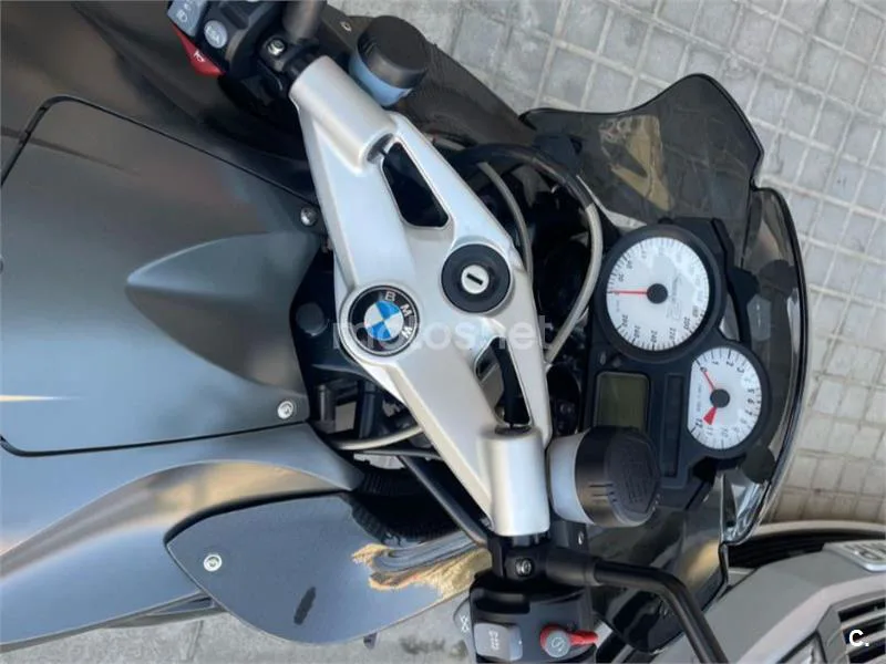 Triumph Street Triple 765 - Vista 3