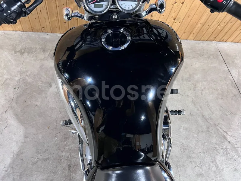 Triumph Rocket 3 - Vista 14