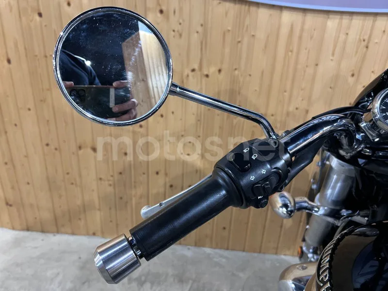Triumph Rocket 3 - Vista 15