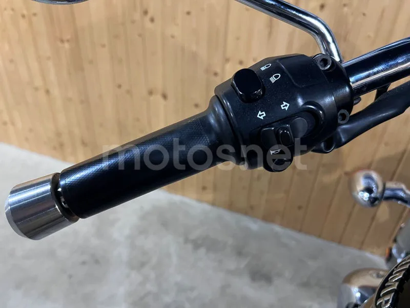 Triumph Rocket 3 - Vista 16