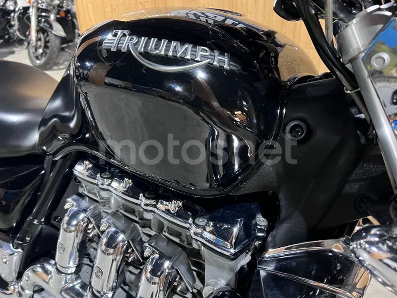 Triumph Rocket 3 - Vista 40