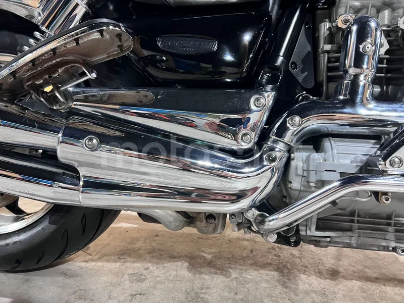 Triumph Rocket 3 - Vista 45